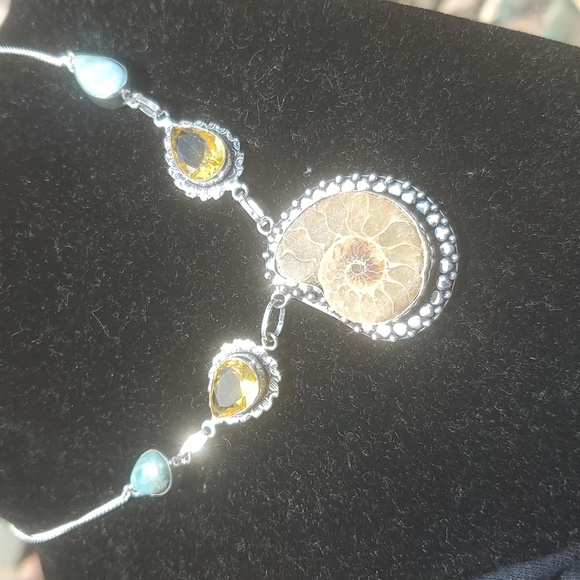 New Ammonite Fossil, Larimar and Citrine 925 Silver Necklace. - Picture 10 of 12